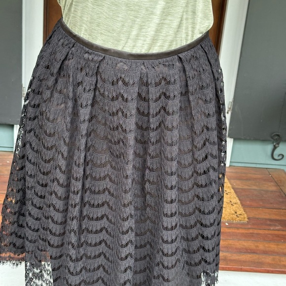 Trina Turk Los Angeles Black Lace Black Lace Overlay Lined skirt - Picture 13 of 14